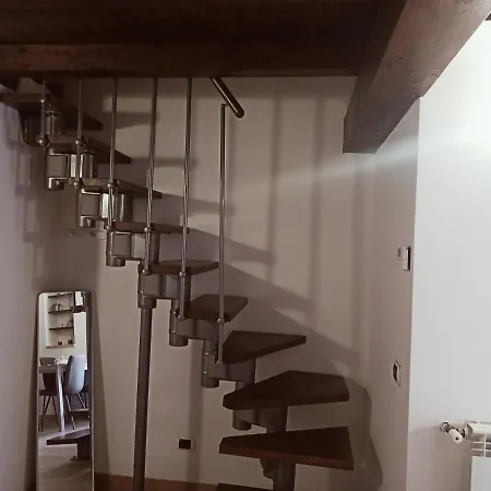 Petite Maison فيوميتشينو