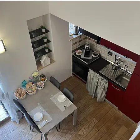 Petite Maison شقة فيوميتشينو
