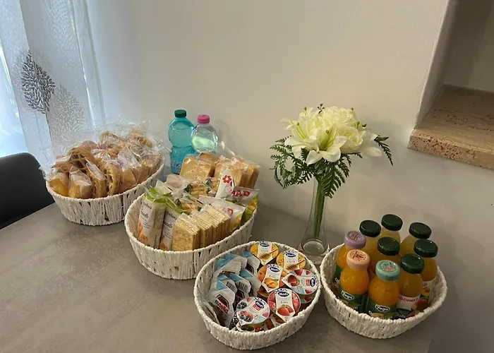 Petite Maison * 피우미치노